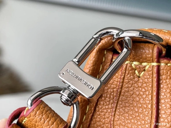 Affordable BUCI LOUIS VUITTON 0805